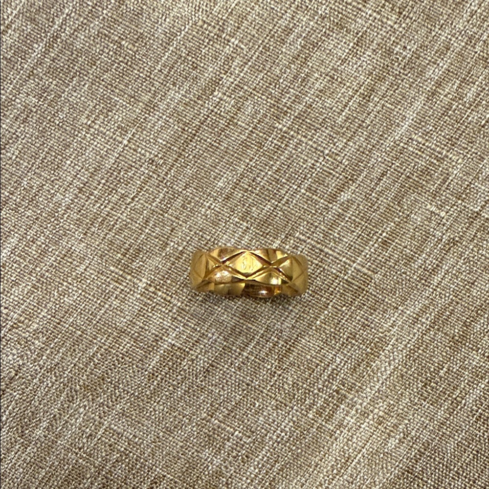 Coco Crush Gold Quilted Band Ring